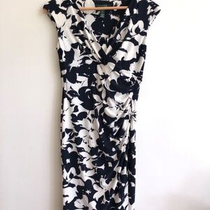 Lauren cap sleeve dress in dark blue/white floral pattern, 4P, knit jersey